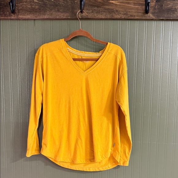 Eddie Bauer Women's Mustard Long Sleeve V-Neck Top - Picture 1 of 4